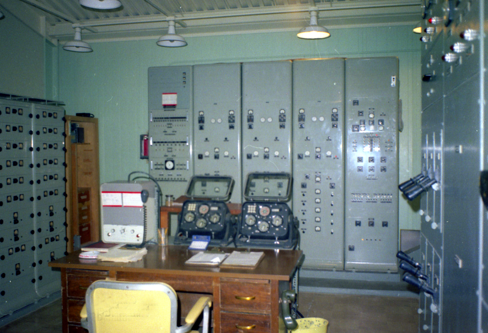 /decca_bahamas_05_station.jpg