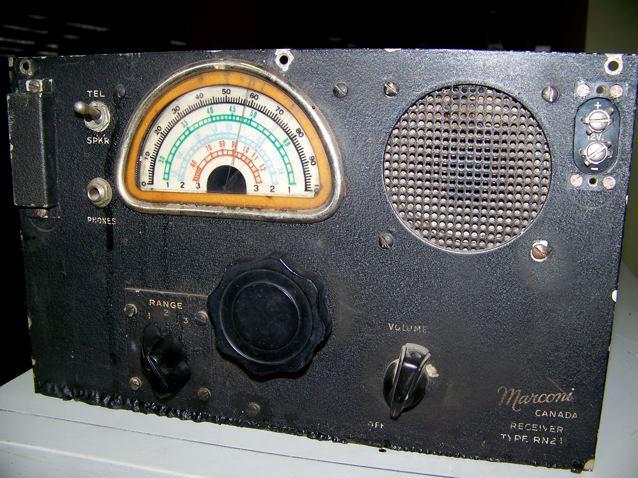 rn21_01_front_panel.jpg