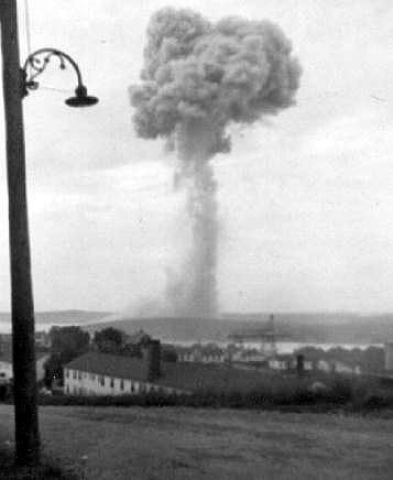 1945_explosion.jpg
