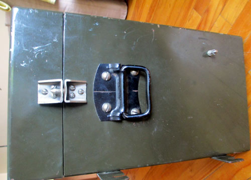 at3_te176_latch.jpg