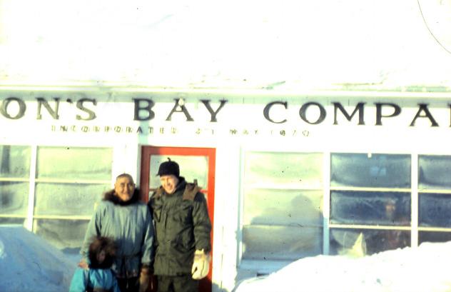 akla_hudsons_bay_store.jpg